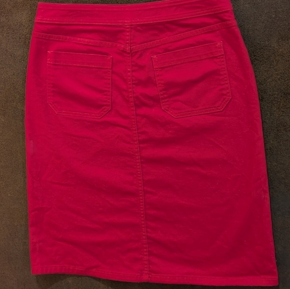 Liz Claiborne Red Pencil Skirt Knee-Length Women's Size 8 ✨ 2 /$15 ✨ - Picture 5 of 7